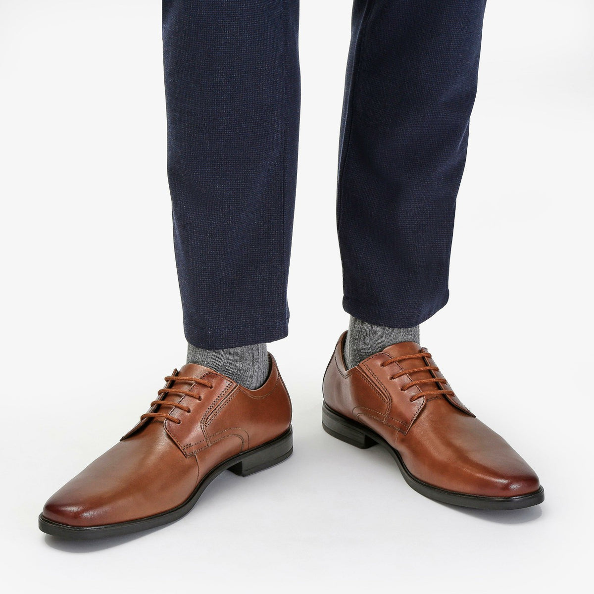 Howard Walk Dark Tan Leather - Clarks Exclusive