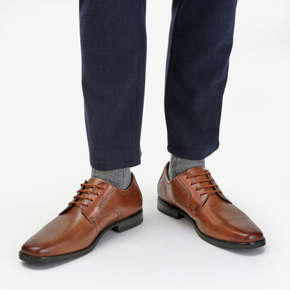 Howard Walk Dark Tan Leather - Clarks Exclusive
