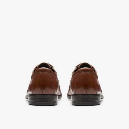 Howard Walk Dark Tan Leather - Clarks Exclusive