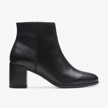 Freva 55 Zip Ankle Boot Black Leather - Clarks Best Price