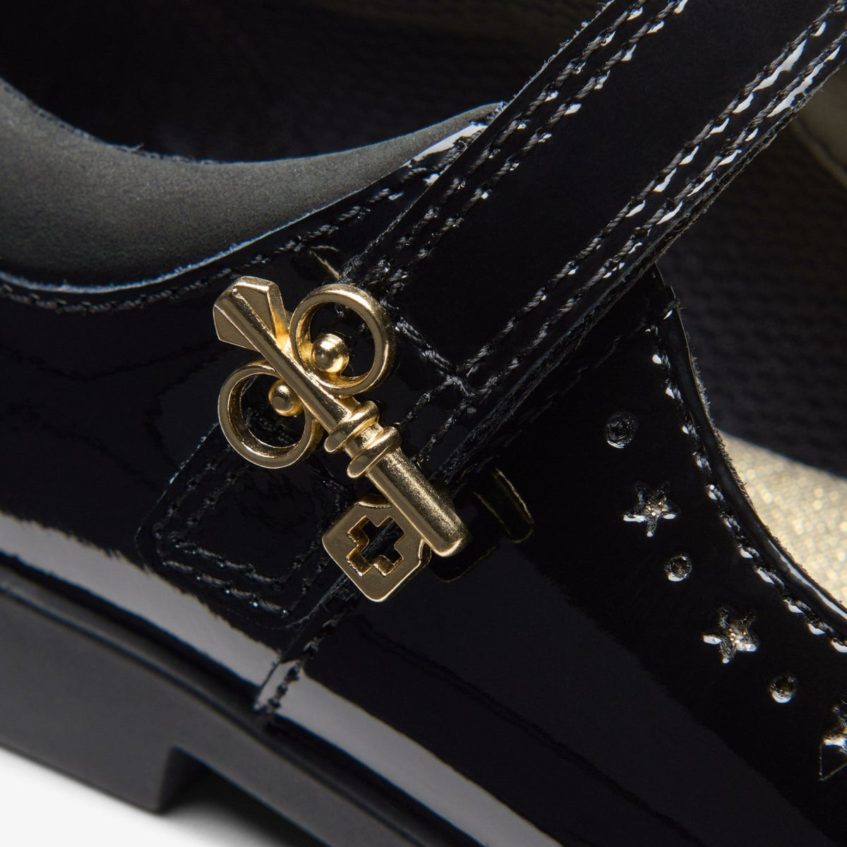 Lock Magic Kid Black Patent - Clarks Deals