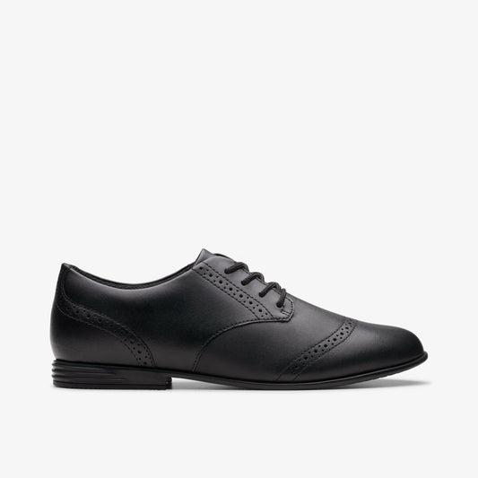 Finja Brogue Youth Black Leather - Clarks Classic