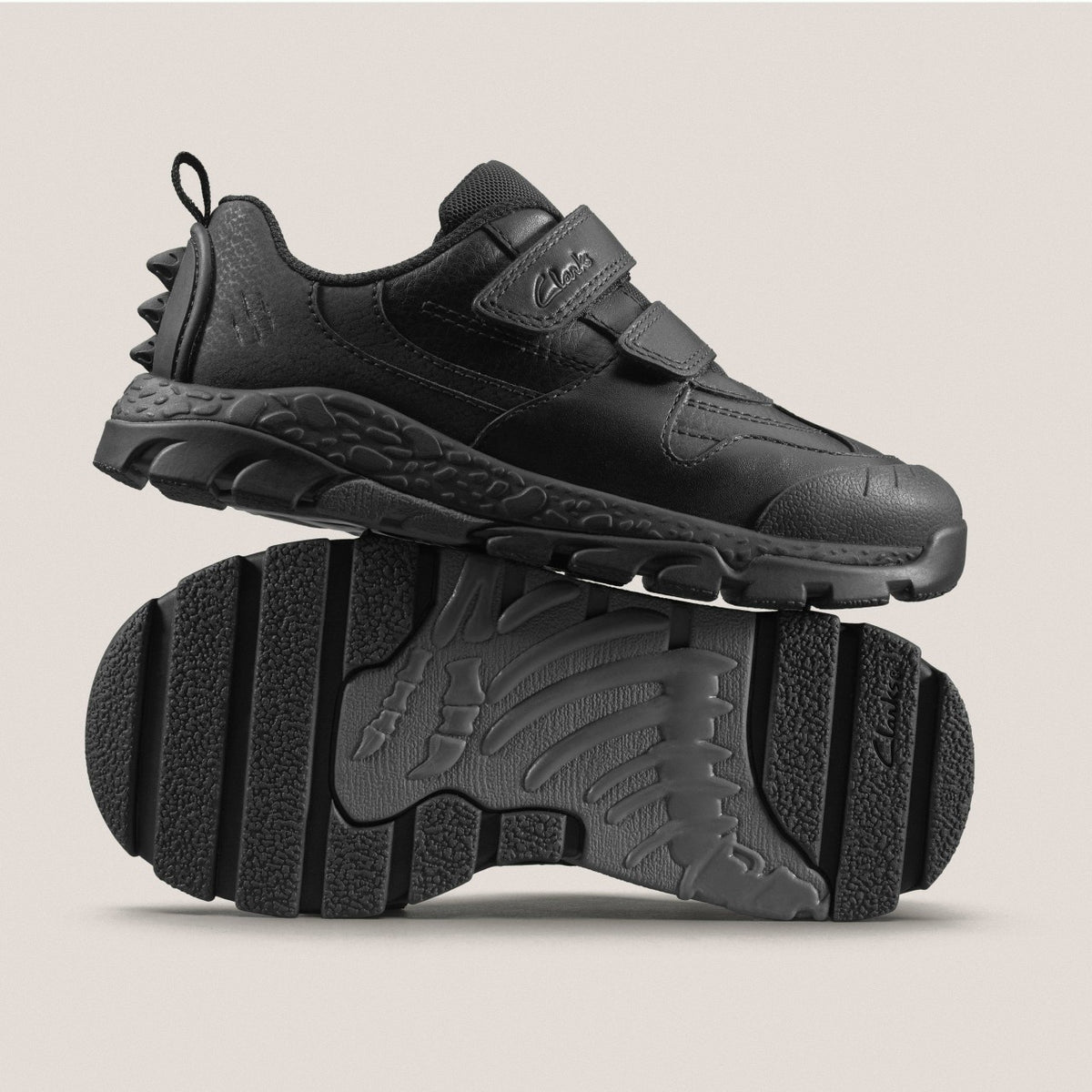 Steggy 2 Pace Kid Black Leather - Clarks Smart Buy