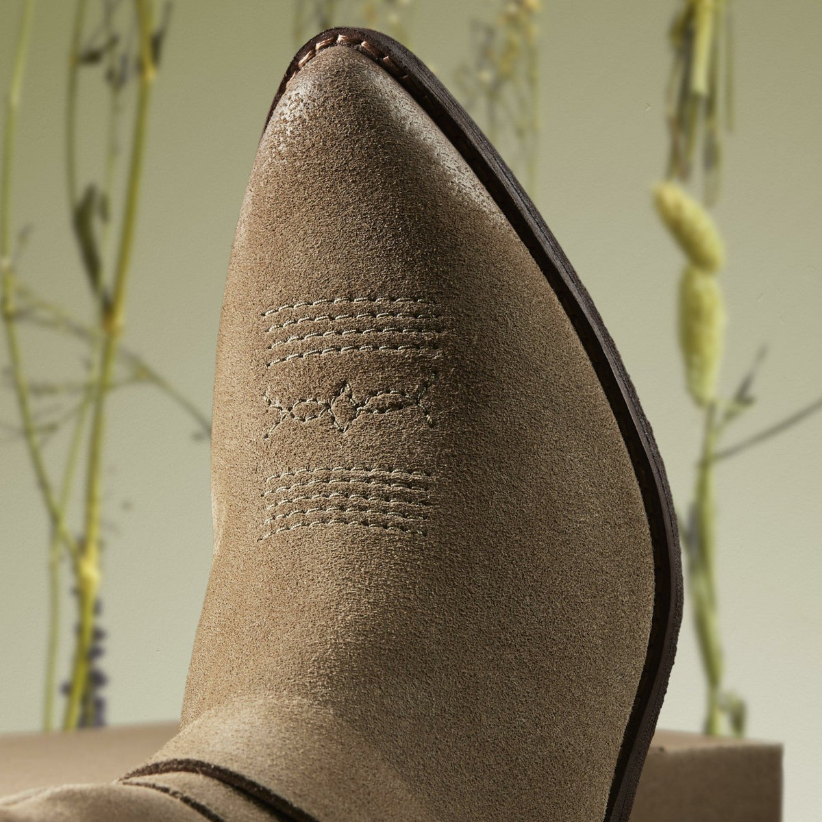 Morzine Rise Dark Sand Suede - Clarks Signature