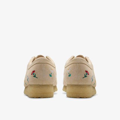 Wallabee Taupe Embroidery - Clarks Latest