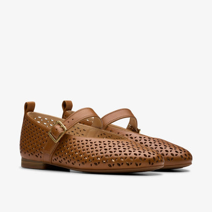 Fawna Jane Tan Leather - Clarks Smart Buy
