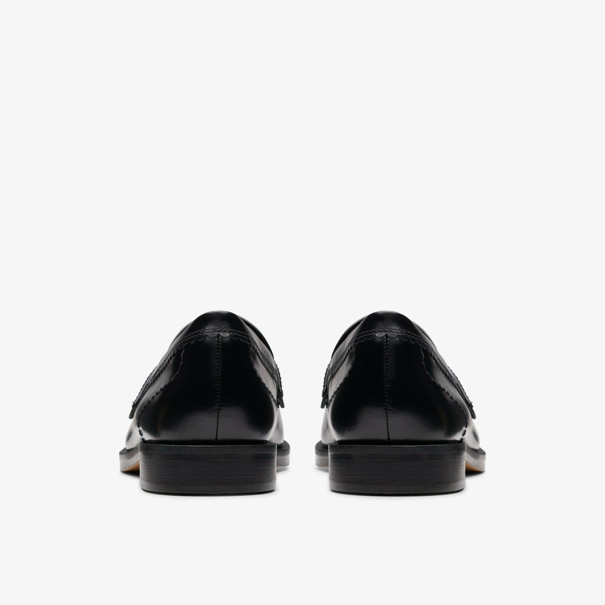 Straven Edge Black Leather - Clarks Essential