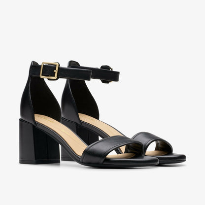 Ezoria Mae Black Leather - Clarks Great Value