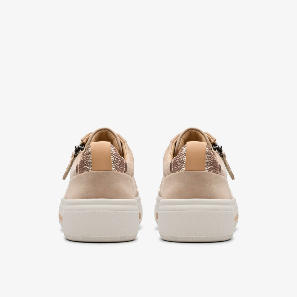 Hollyhock Zip Sand Nubuck - Clarks Classic