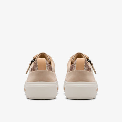 Hollyhock Zip Sand Nubuck - Clarks Classic