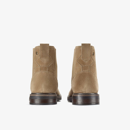 Newford Easy Dark Sand Suede - Clarks Essential