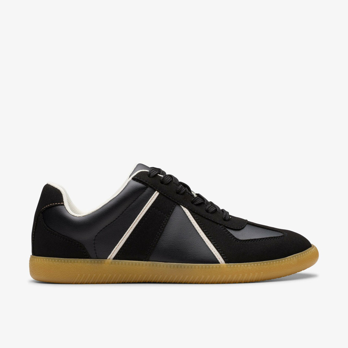 Nykole Step Black - Clarks Essential