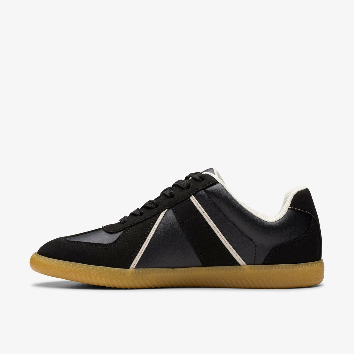 Nykole Step Black - Clarks Essential