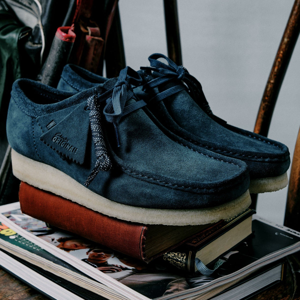 Wallabee Mid Blue Suede - Clarks Latest