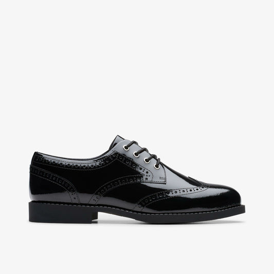 Tapa Pure Youth Black Patent - Clarks Essential